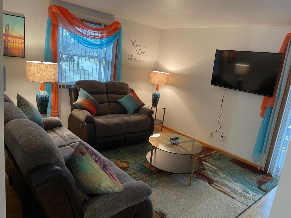 Elite Casa Collection -Free Coffee, Parking, And Wi-Fi Appartement Milwaukee Buitenkant foto